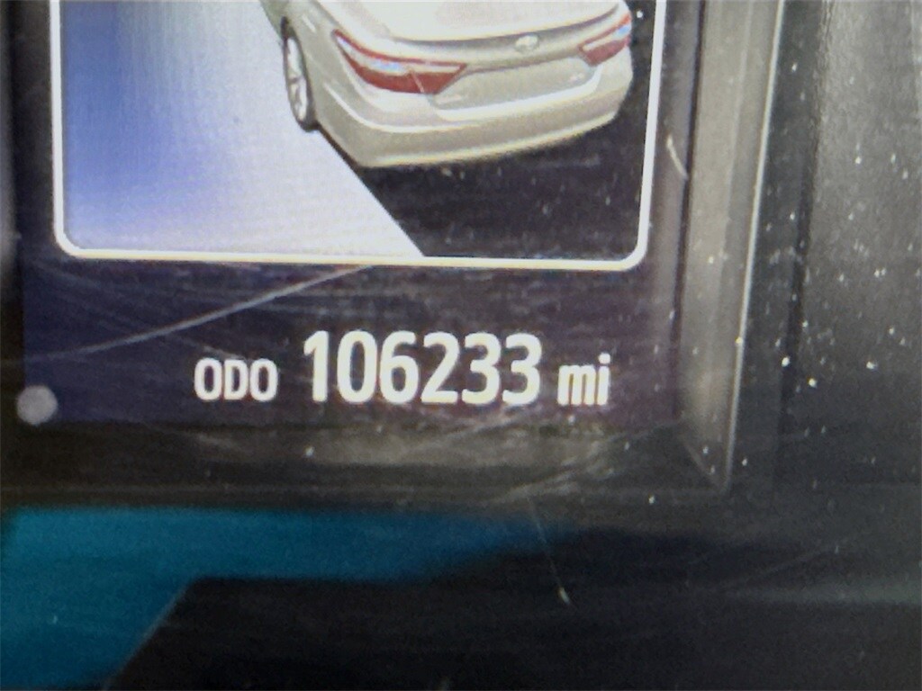 Used 2017 Toyota Camry SE Sedan