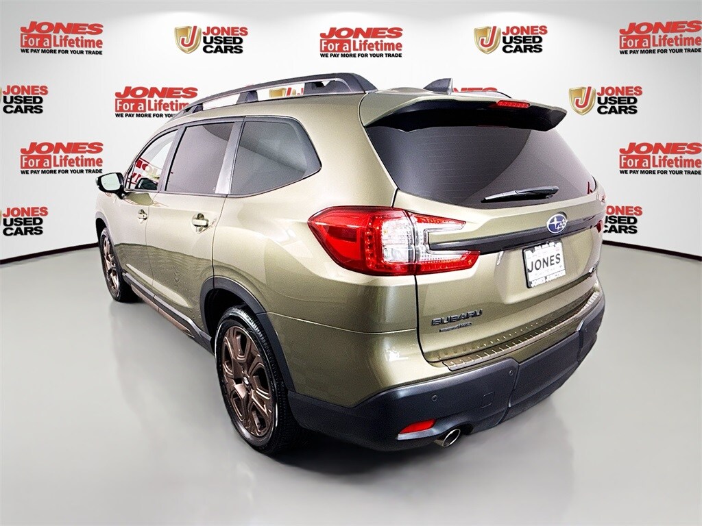 2025 Subaru Ascent Limited photo 2