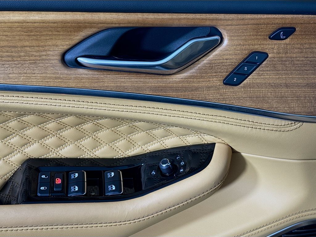 2025 Jeep Grand Cherokee Summit Reserve 4xe - Photo 25