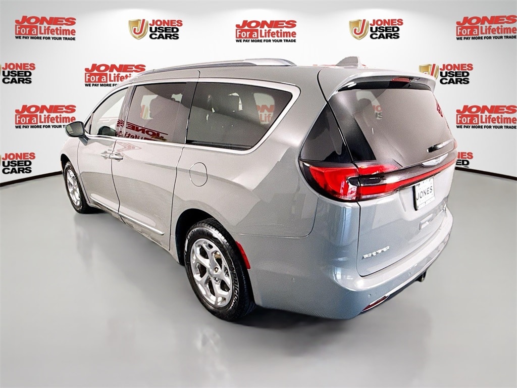 Certified 2021 Chrysler Pacifica Limited Van Passenger Van