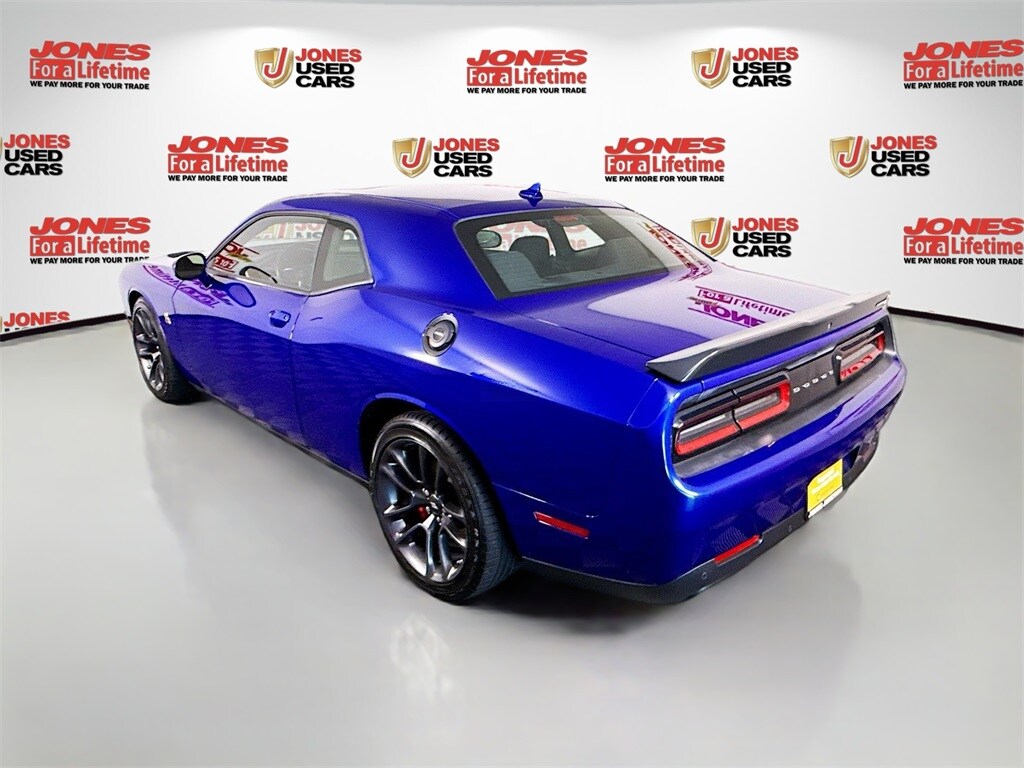 2022 Dodge Challenger R/T Scat Pack photo 2