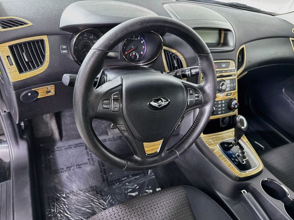 Used 2011 Hyundai Genesis Coupe 2.0T Coupe