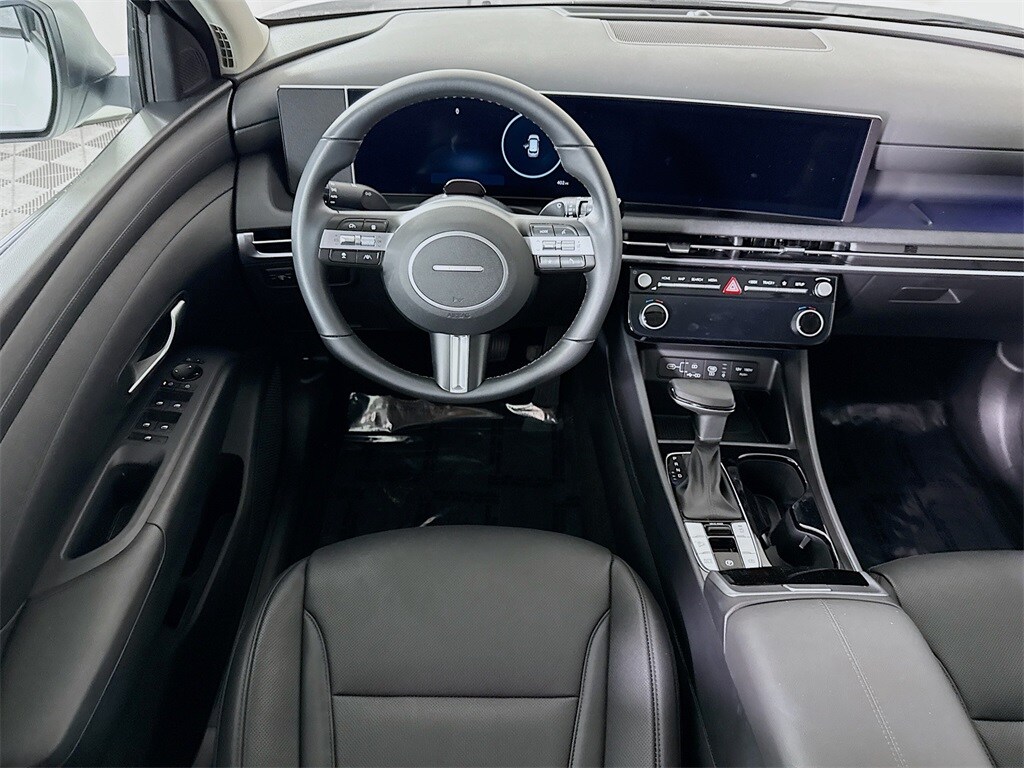 2025 Hyundai Tucson SEL Convenience photo 3