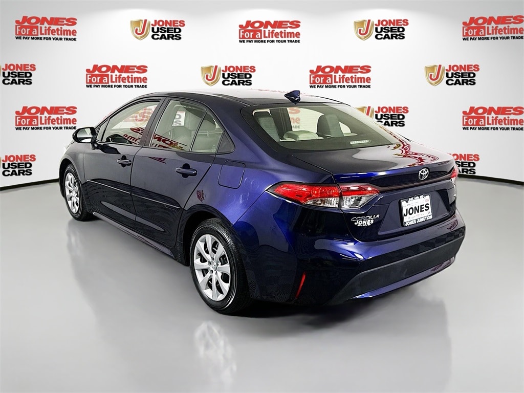 Used 2020 Toyota Corolla LE Sedan