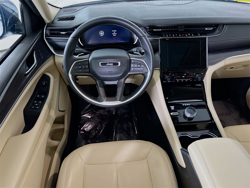 2022 Jeep Grand Cherokee L photo 3