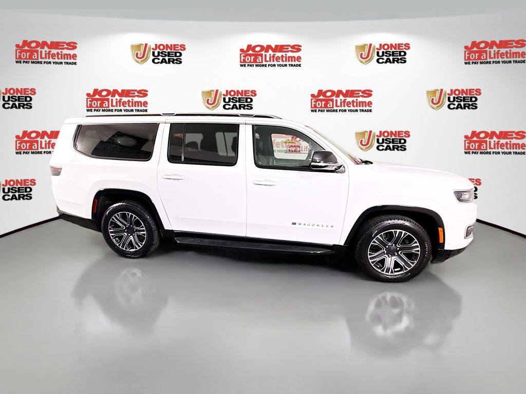 2024 Jeep Wagoneer L Series II - Photo 18