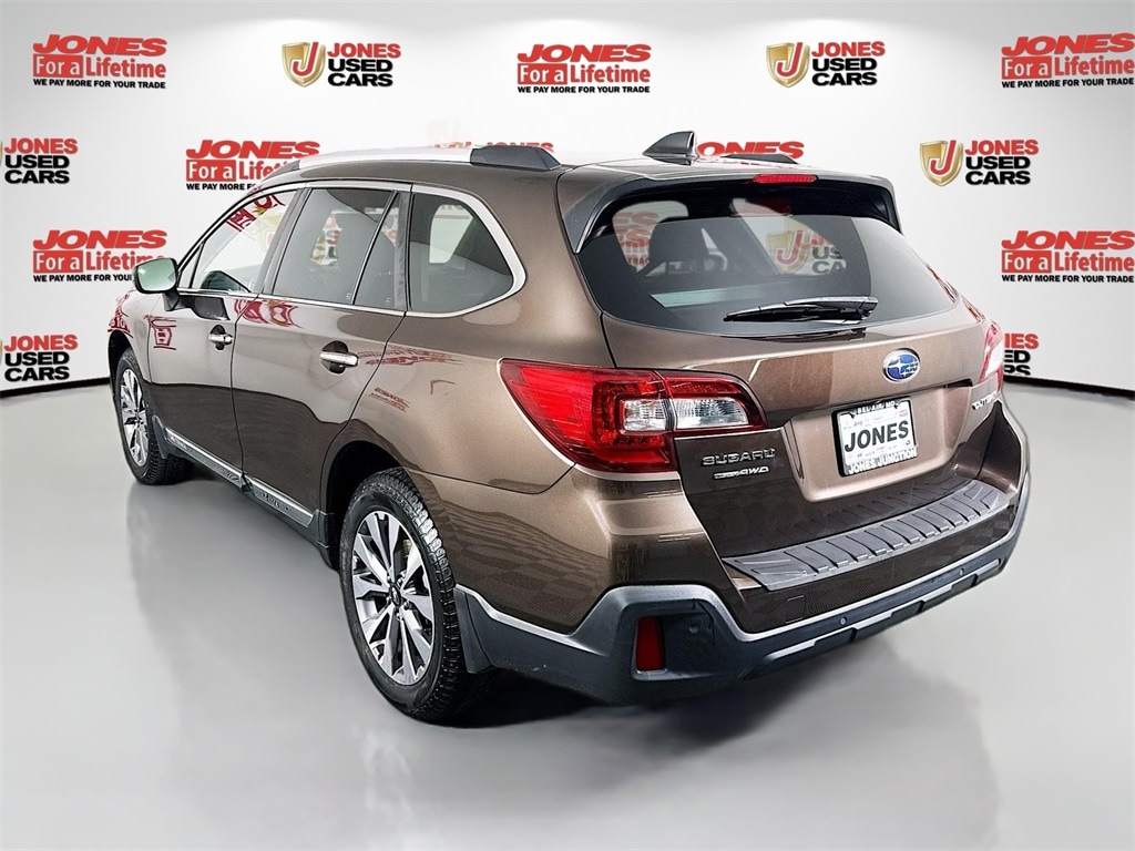 Used 2019 Subaru Outback 2.5i SUV