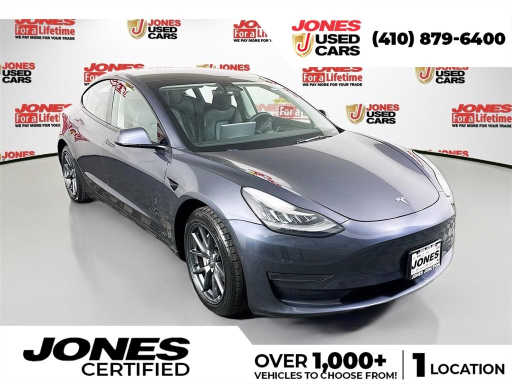 2022 Tesla Model 3 Long Range Dual Motor All-Wheel Drive's photo