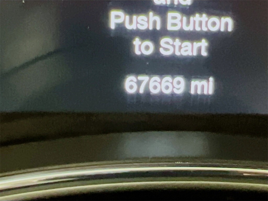 2022 Jeep Cherokee Laredo photo 2