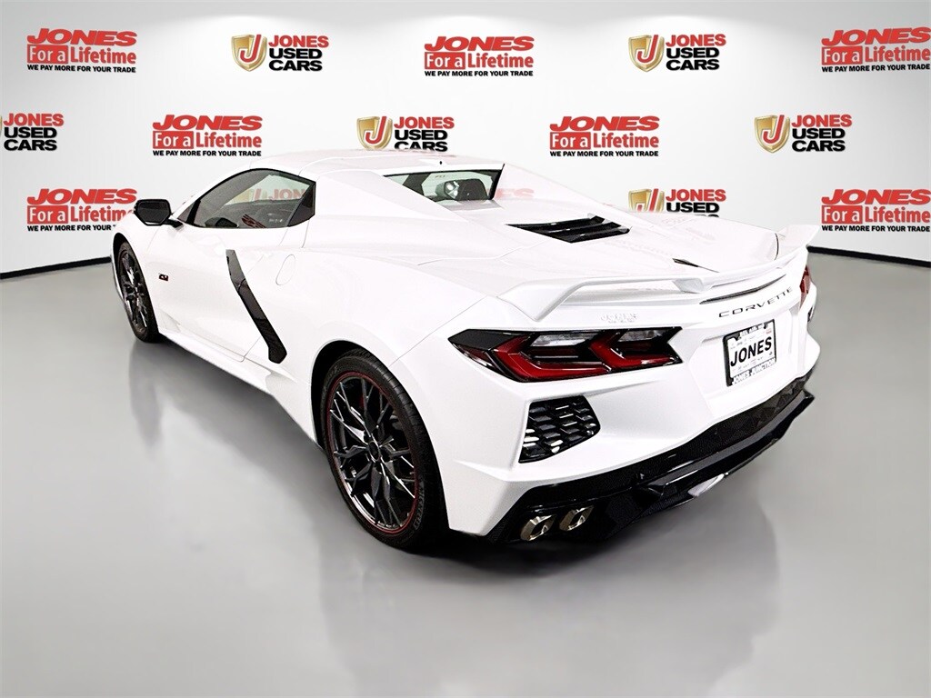 2023 Chevrolet Corvette Stingray 3LT Convertible photo 2