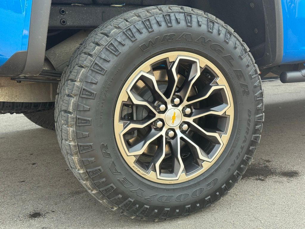2022 Chevrolet Colorado ZR2 - Photo 28