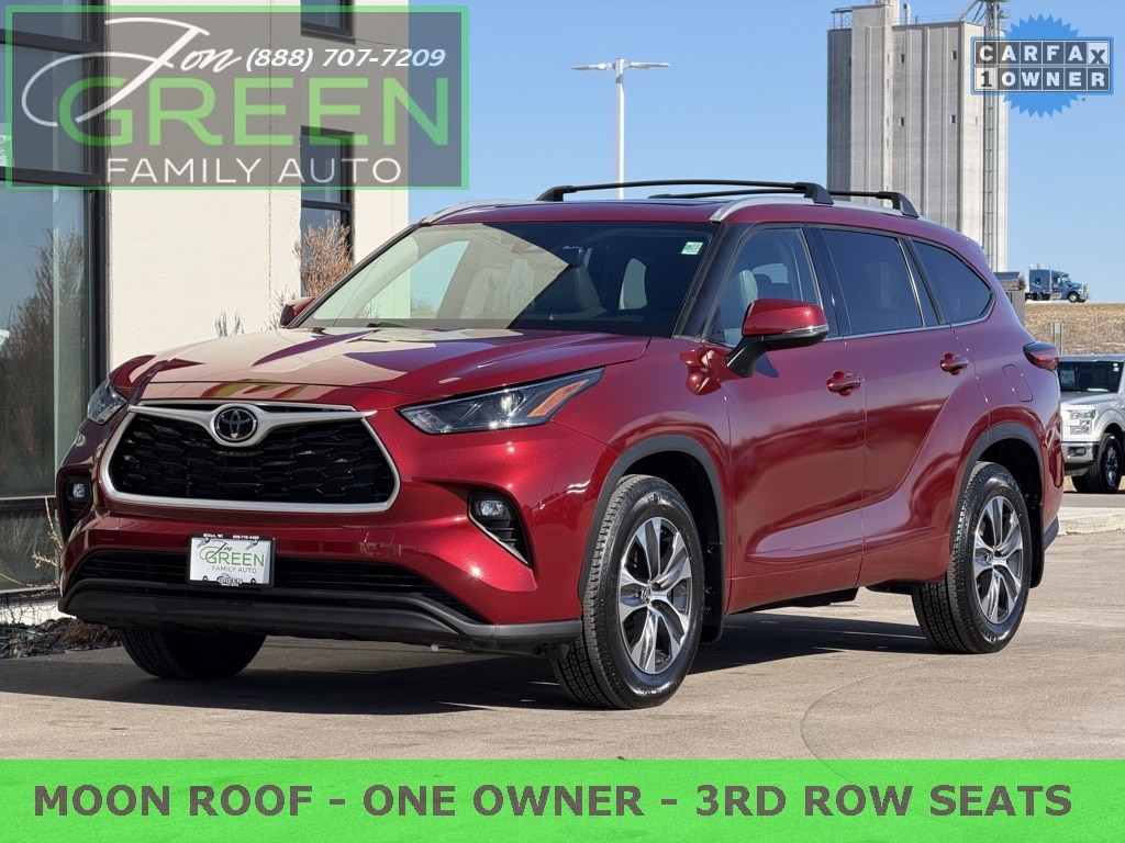 Used 2022 Toyota Highlander XLE SUV