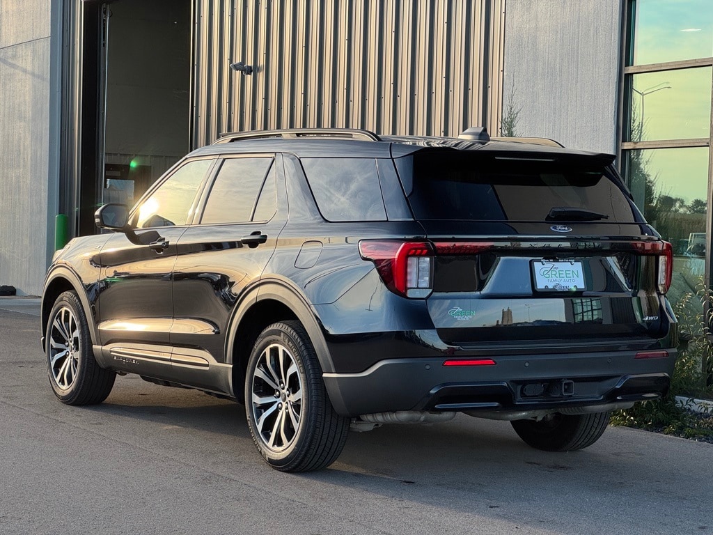 Used 2025 Ford Explorer ST-Line SUV