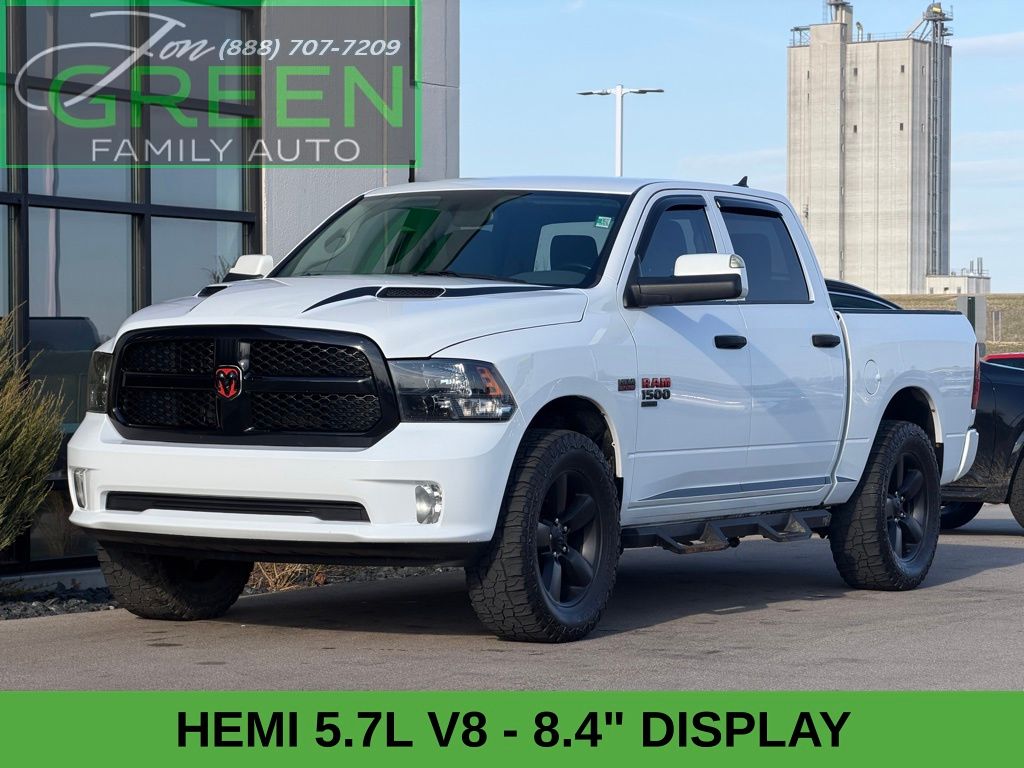 2019 RAM 1500 Classic Express Crew Cab 4x4 5'7's photo