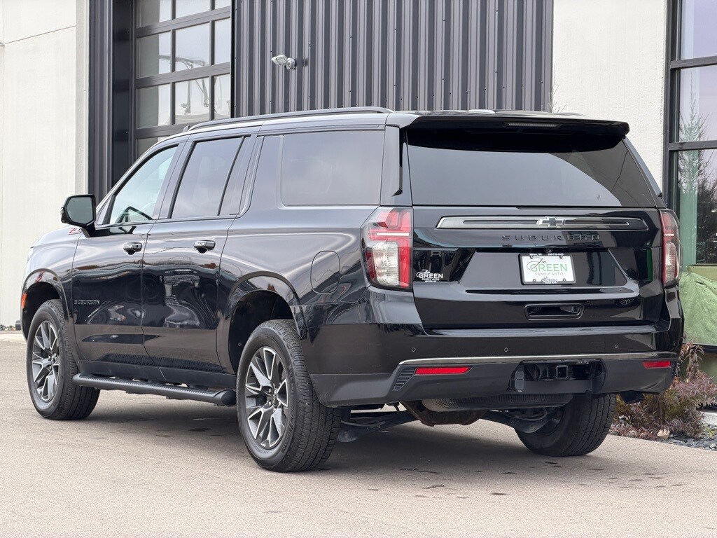 2022 Chevrolet Suburban Z71 photo 3