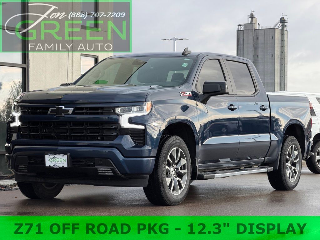2022 Chevrolet Silverado 1500 RST Crew Cab 4WD