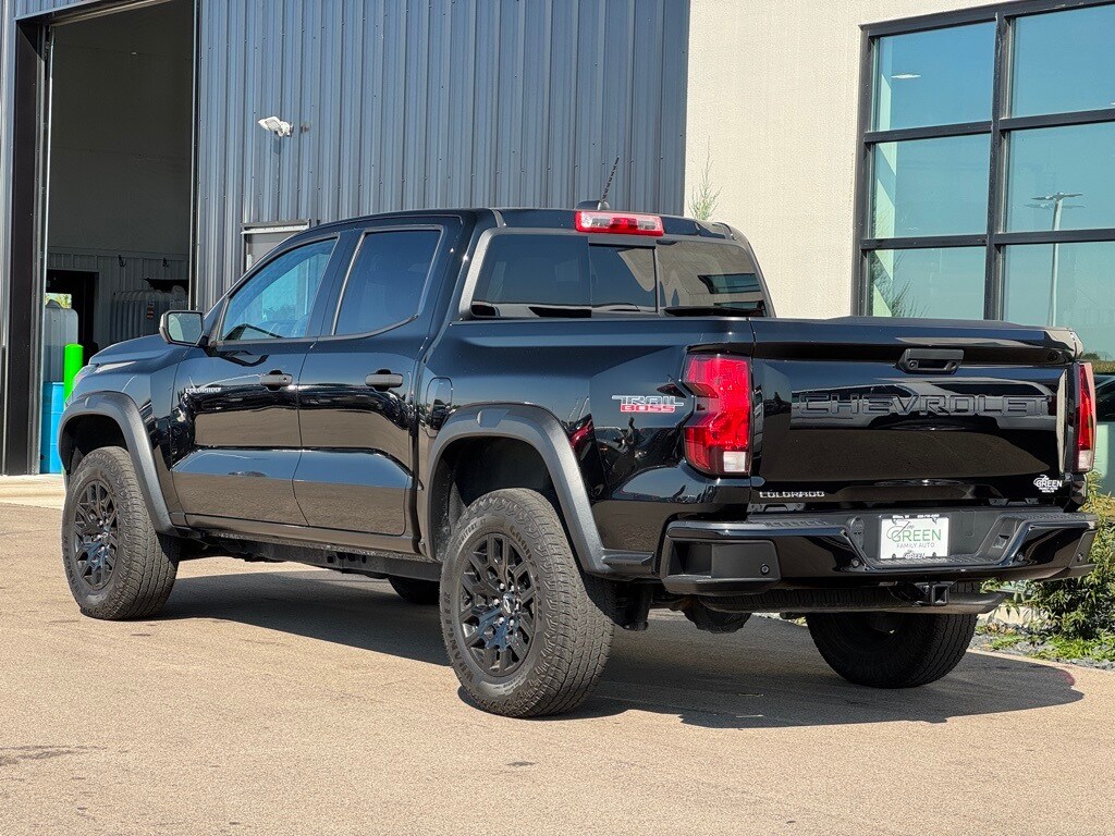 2023 Chevrolet Colorado Trail Boss photo 3