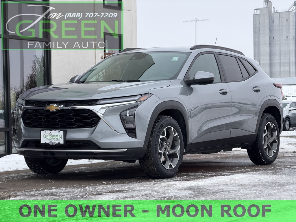 2024 Chevrolet Trax LT's photo