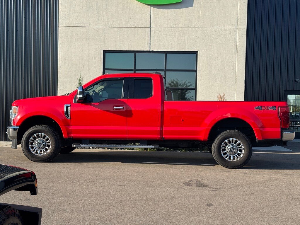 2020 Ford F-350 Lariat photo 2