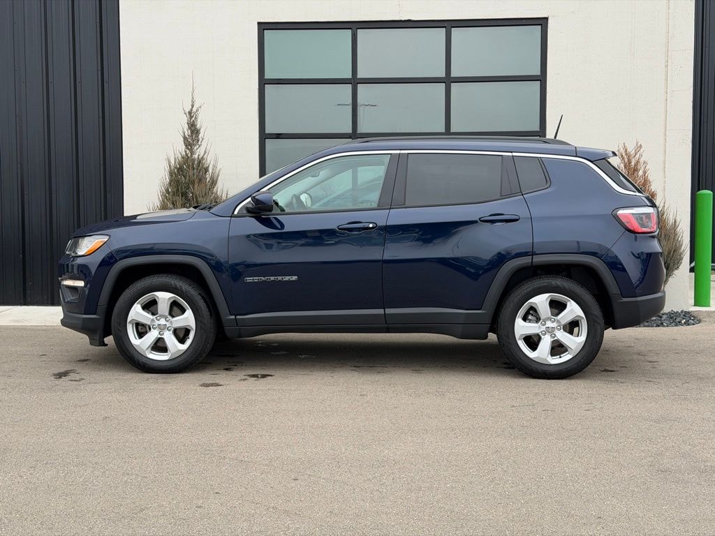 Used 2018 Jeep Compass Latitude FWD SUV