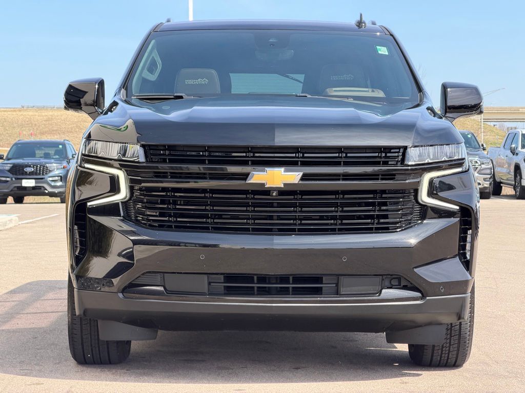 2023 Chevrolet Suburban High Country - Photo 6