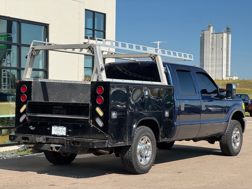 2015 Ford F-250 XLT photo 2
