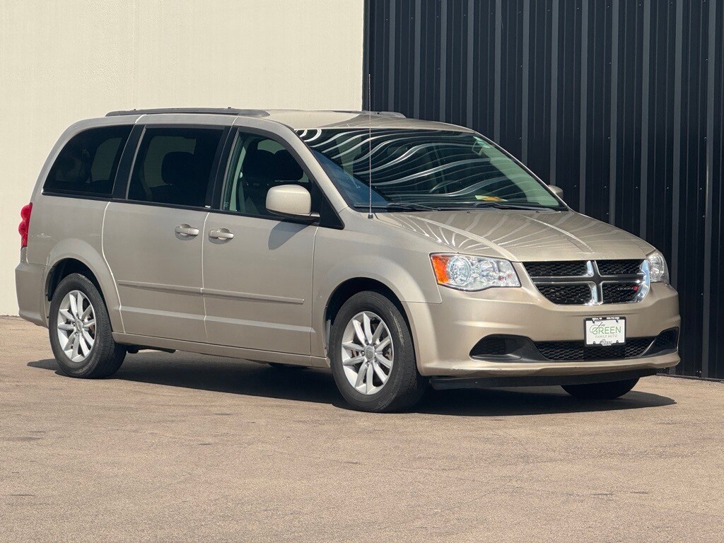 2014 Dodge Grand Caravan SXT photo 4