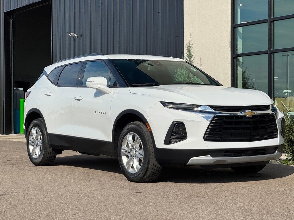 2022 Chevrolet Blazer 2LT photo 3