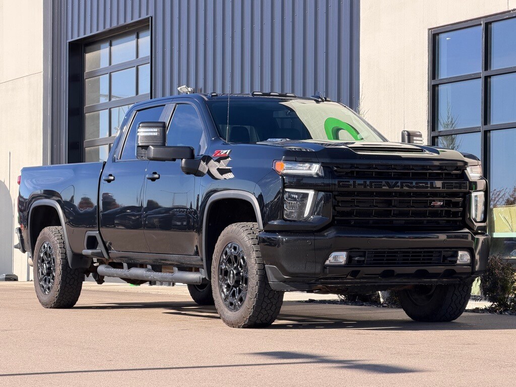2022 Chevrolet Silverado 2500HD LTZ photo 4
