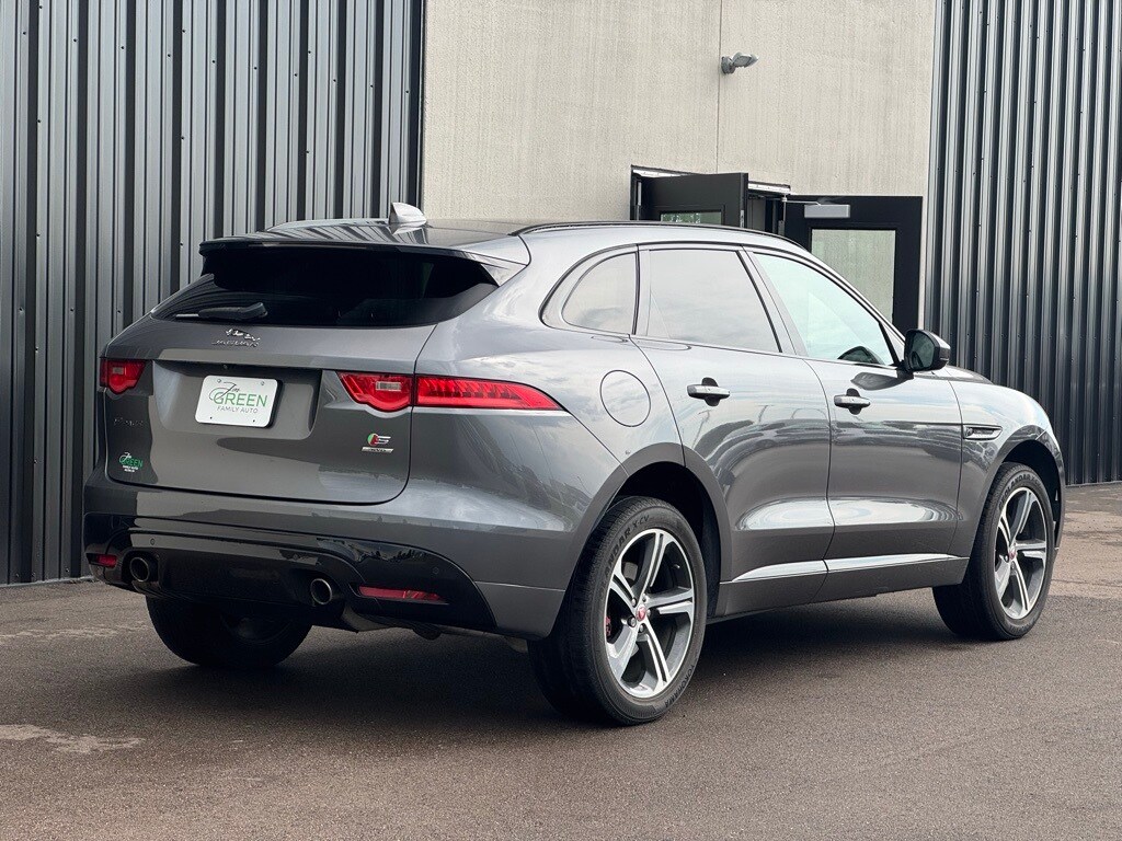 2018 Jaguar F-PACE S photo 4
