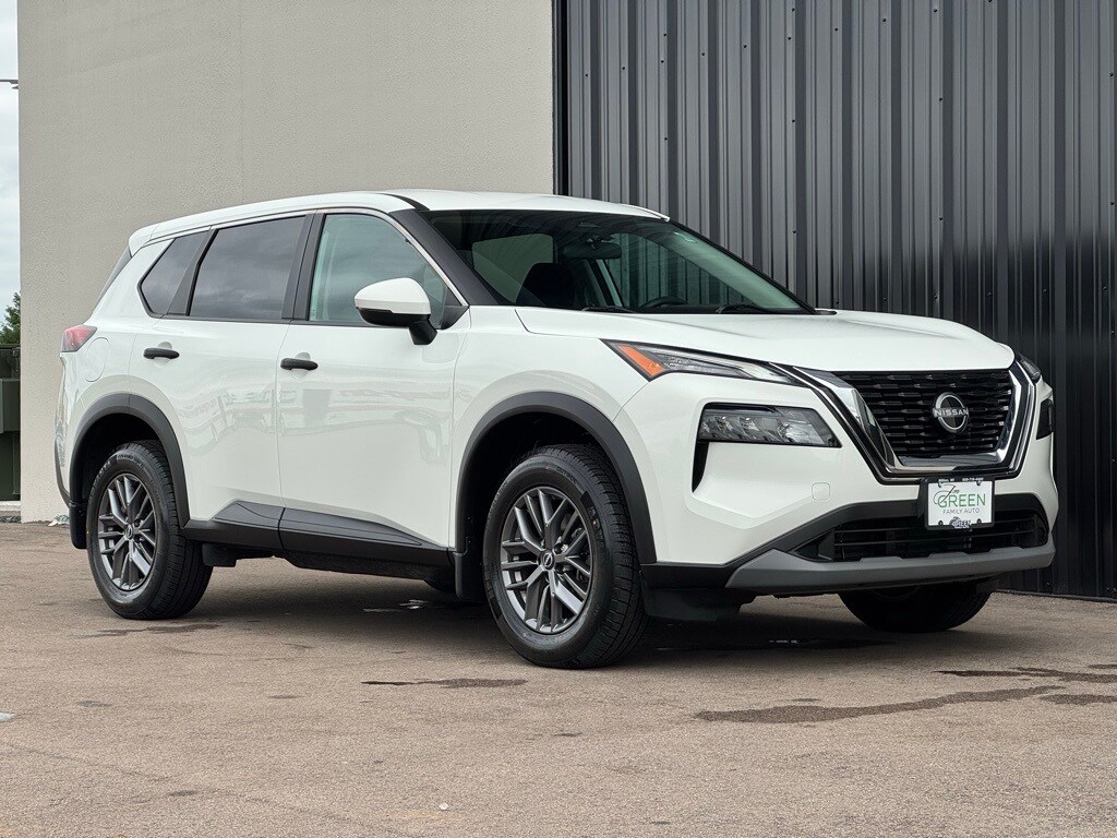 2022 Nissan Rogue S photo 4
