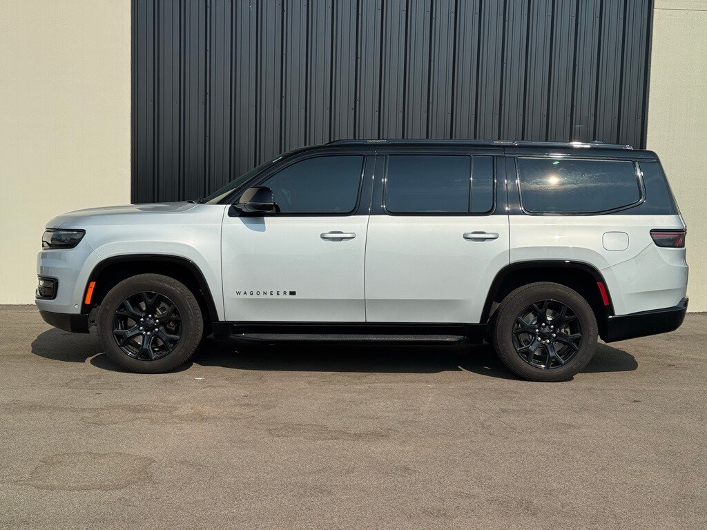 2024 Jeep Wagoneer Series II photo 2