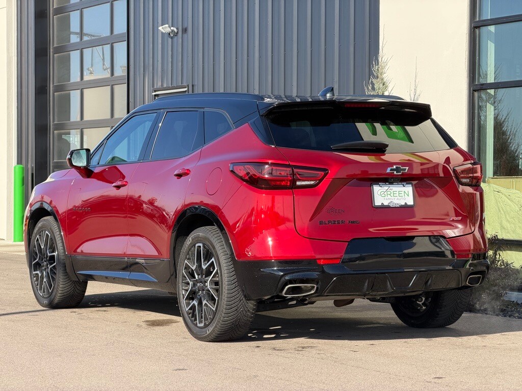 2023 Chevrolet Blazer RS photo 3