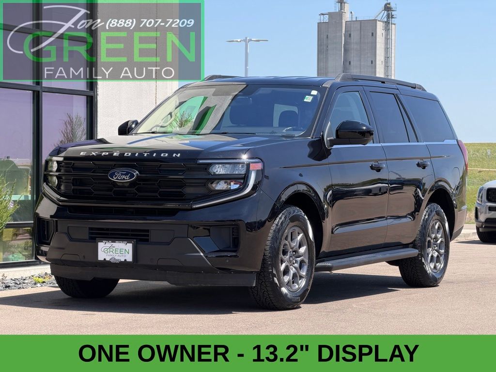 2025 Ford Expedition Active 4x4's photo