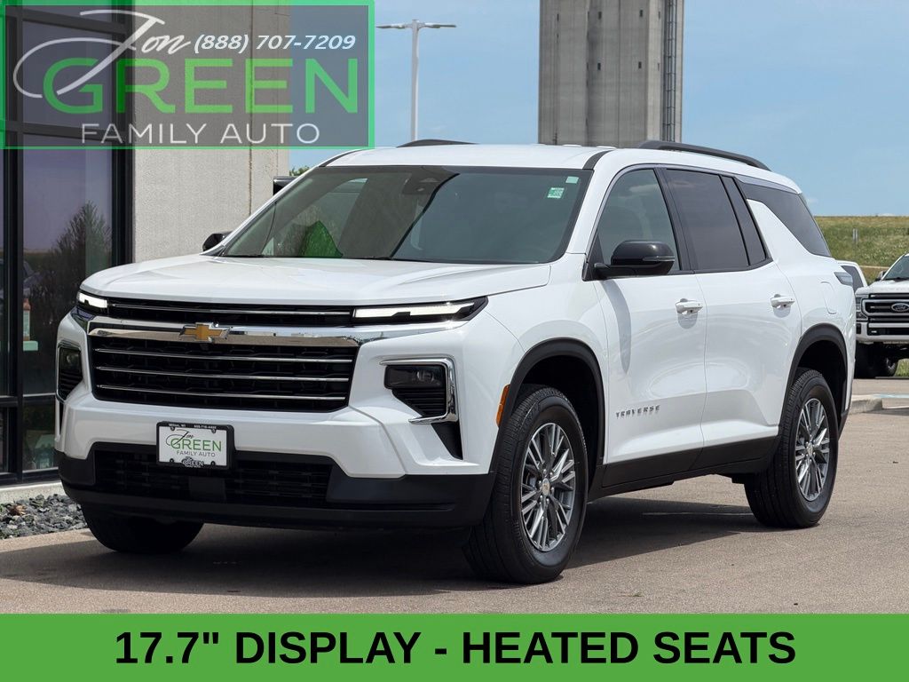 White 2025 Chevrolet Traverse LT AWD SUV / Crossover Four-Wheel Drive 8-Speed Automatic