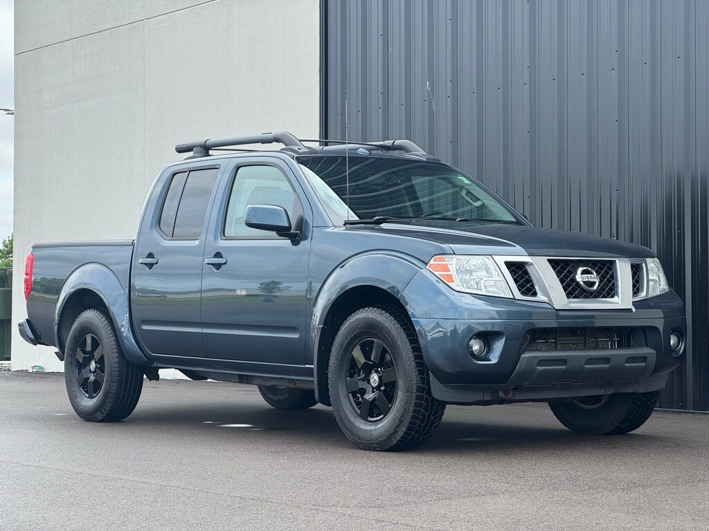 2013 Nissan Frontier PRO-4X photo 4