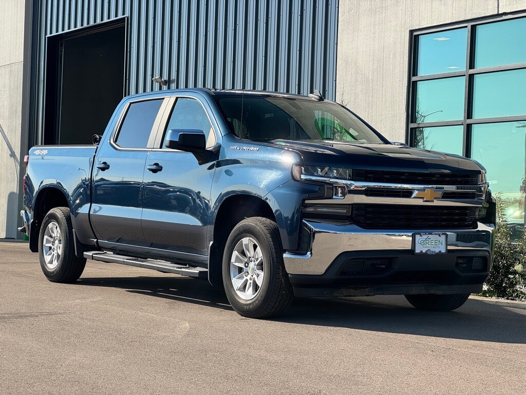2019 Chevrolet Silverado 1500 LT photo 3