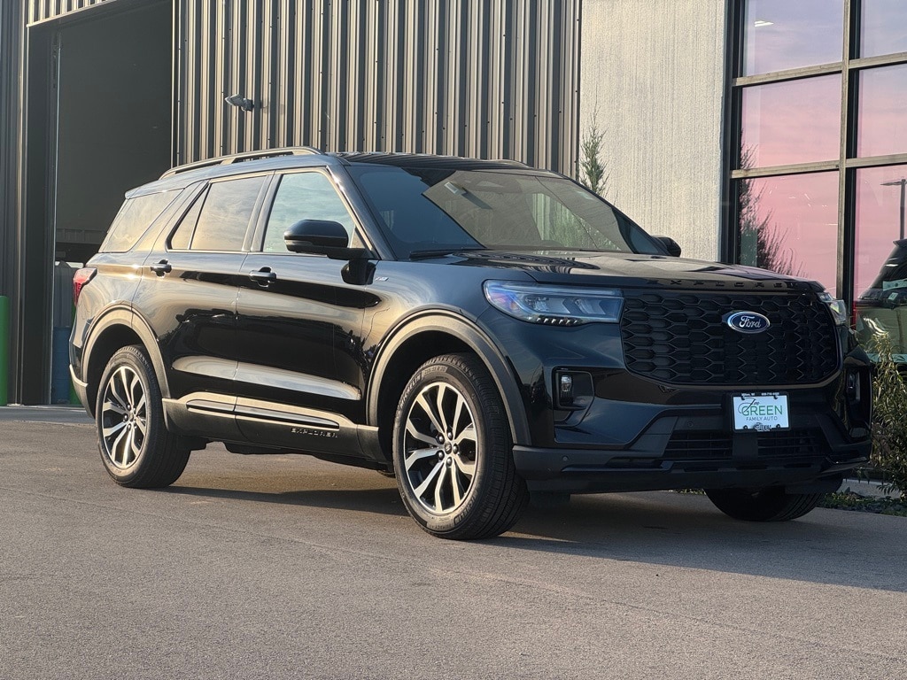 Used 2025 Ford Explorer ST-Line SUV