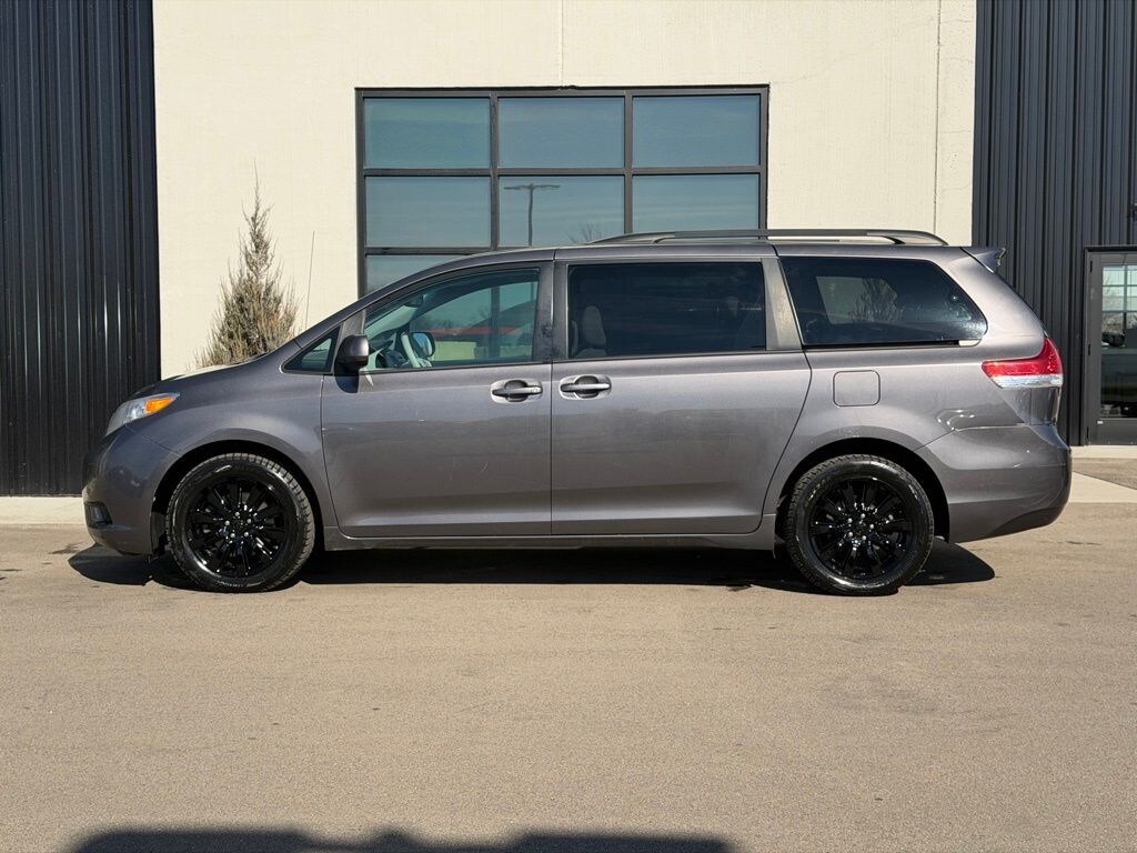 Used 2012 Toyota Sienna LE 7 Passenger Van
