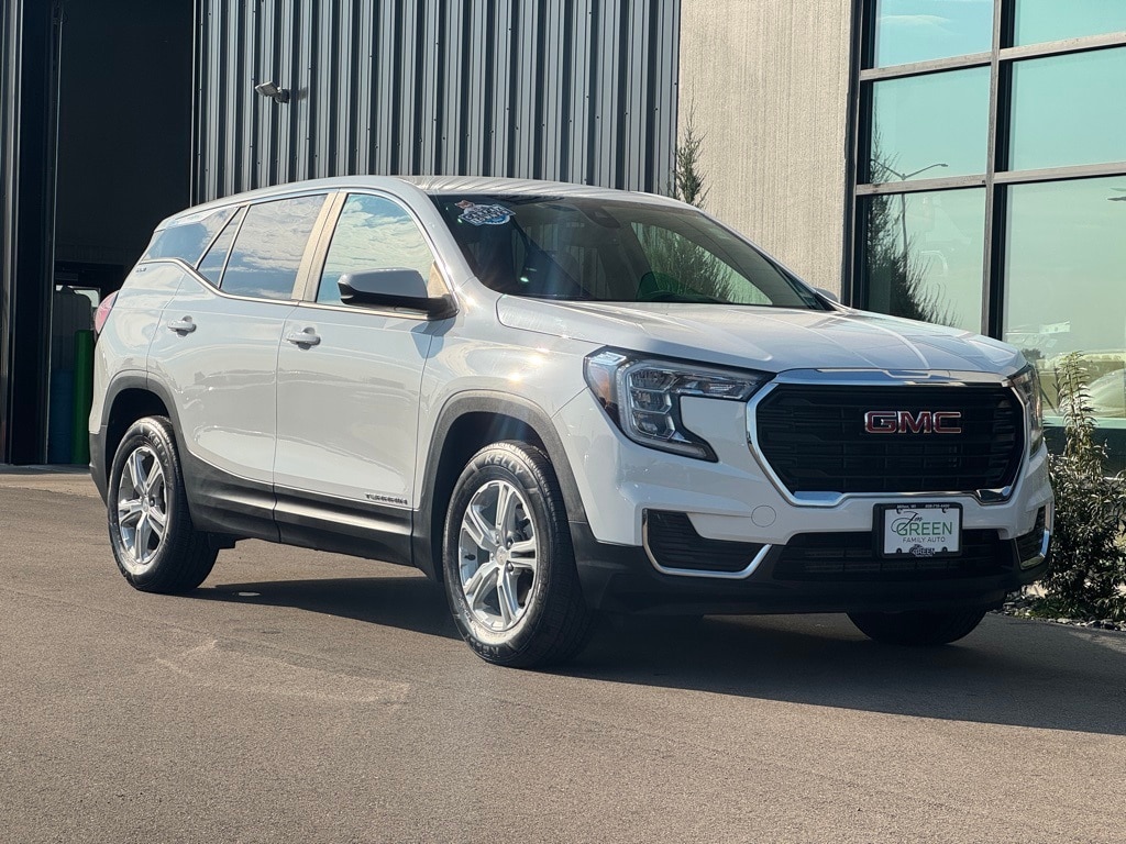 Used 2023 GMC Terrain SLE SUV