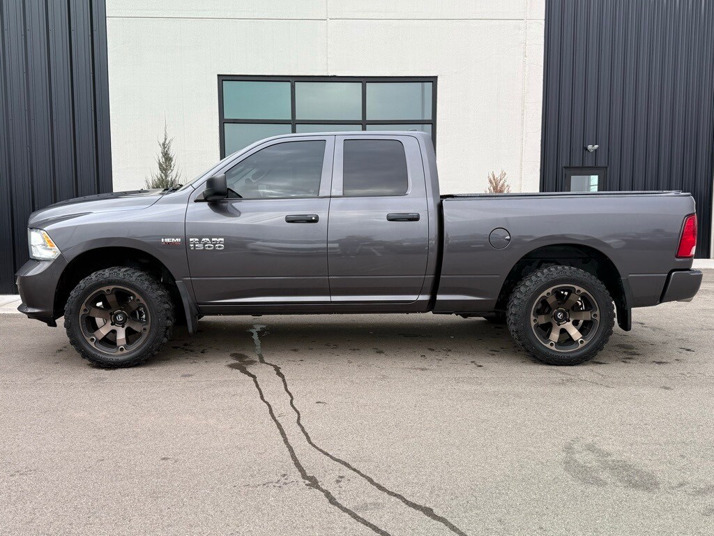 2016 Ram 1500 Tradesman Express photo 2