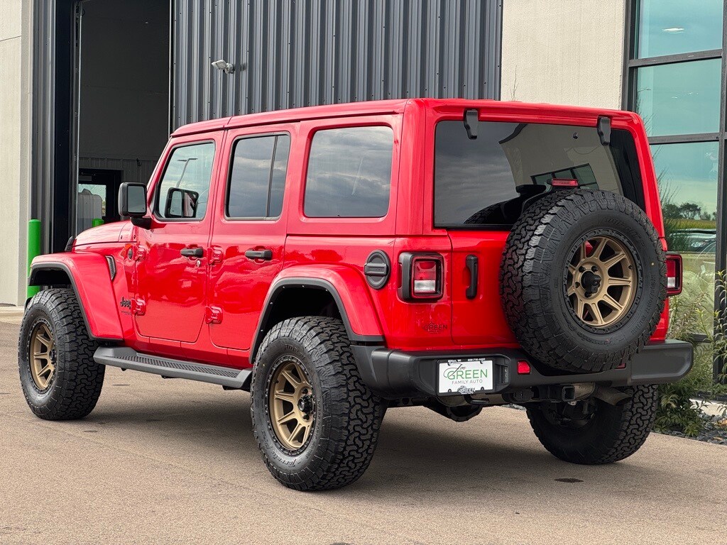 2021 Jeep Wrangler Unlimited Sahara photo 3