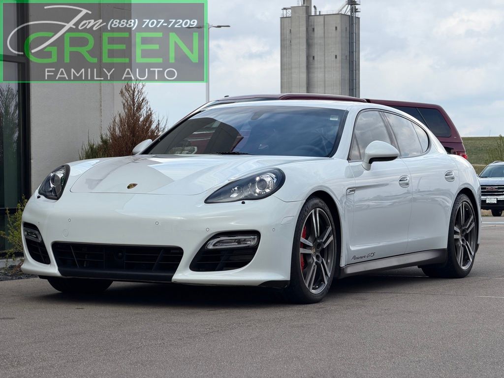 2013 Porsche Panamera GTS