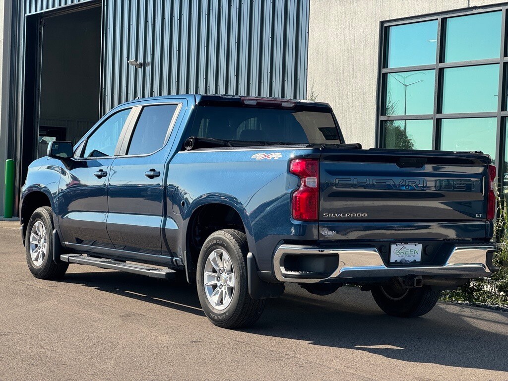 2019 Chevrolet Silverado 1500 LT photo 2