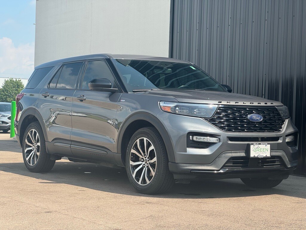 2022 Ford Explorer ST-Line photo 4
