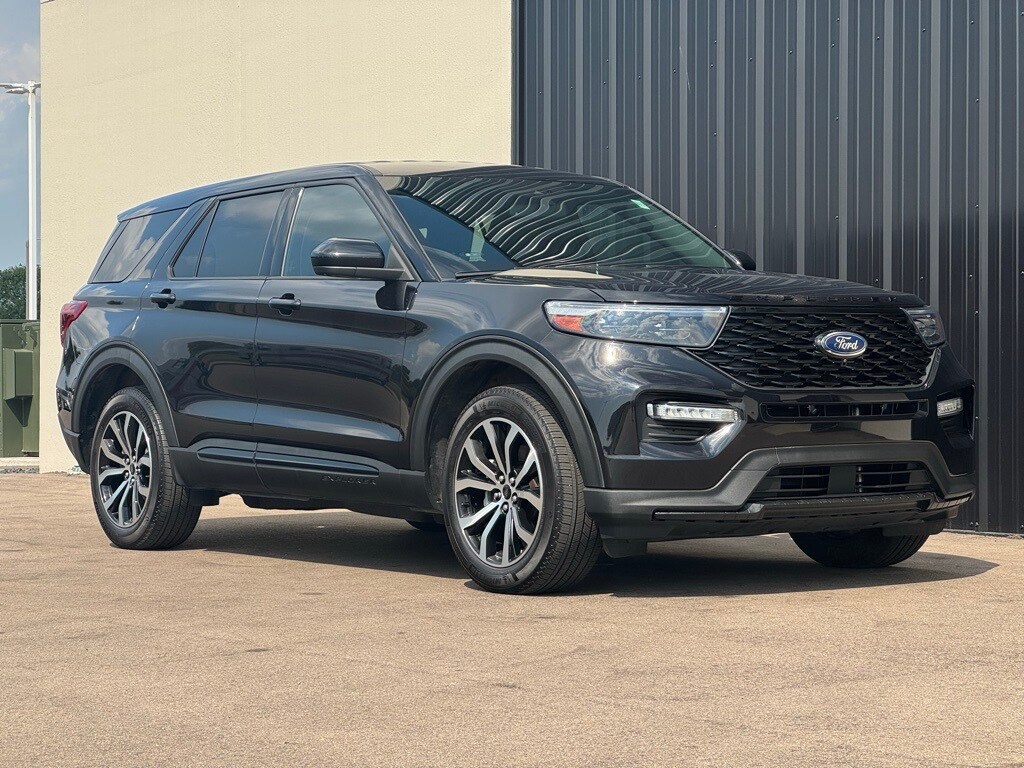 2022 Ford Explorer ST-Line photo 3