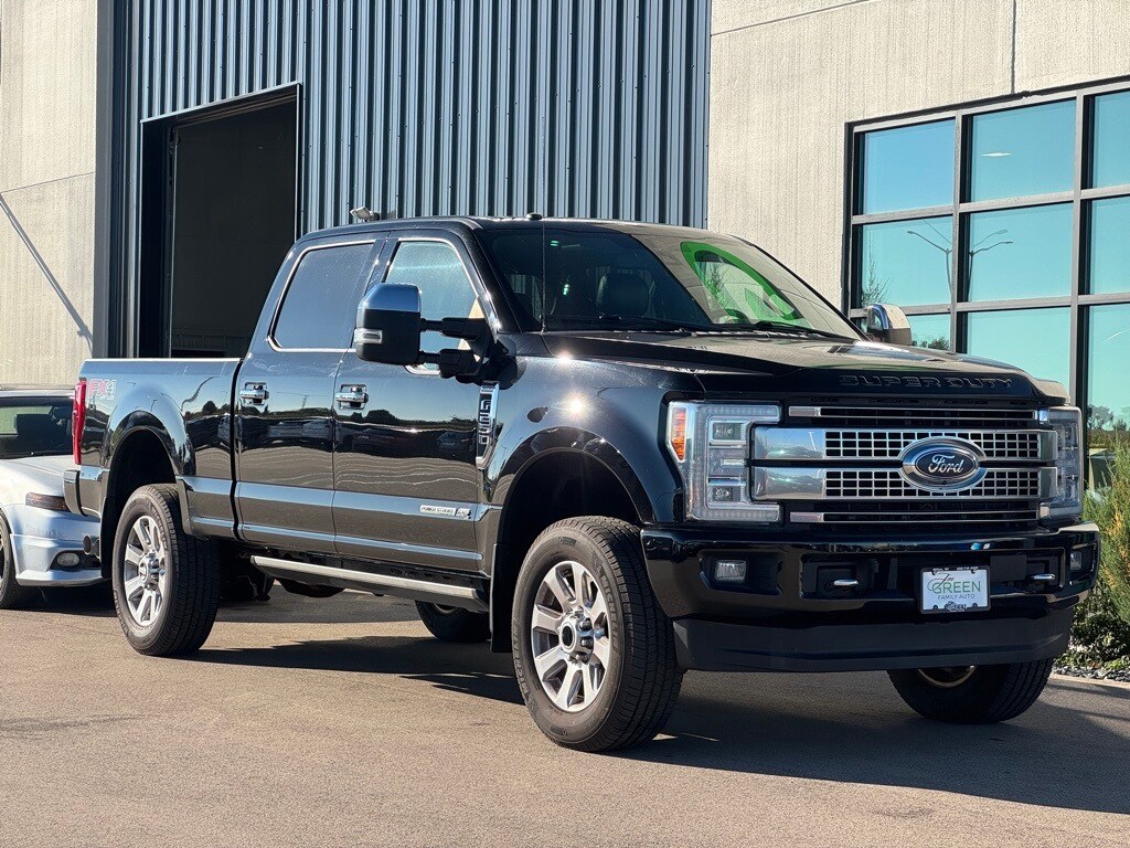 2017 Ford F-250 Platinum photo 4