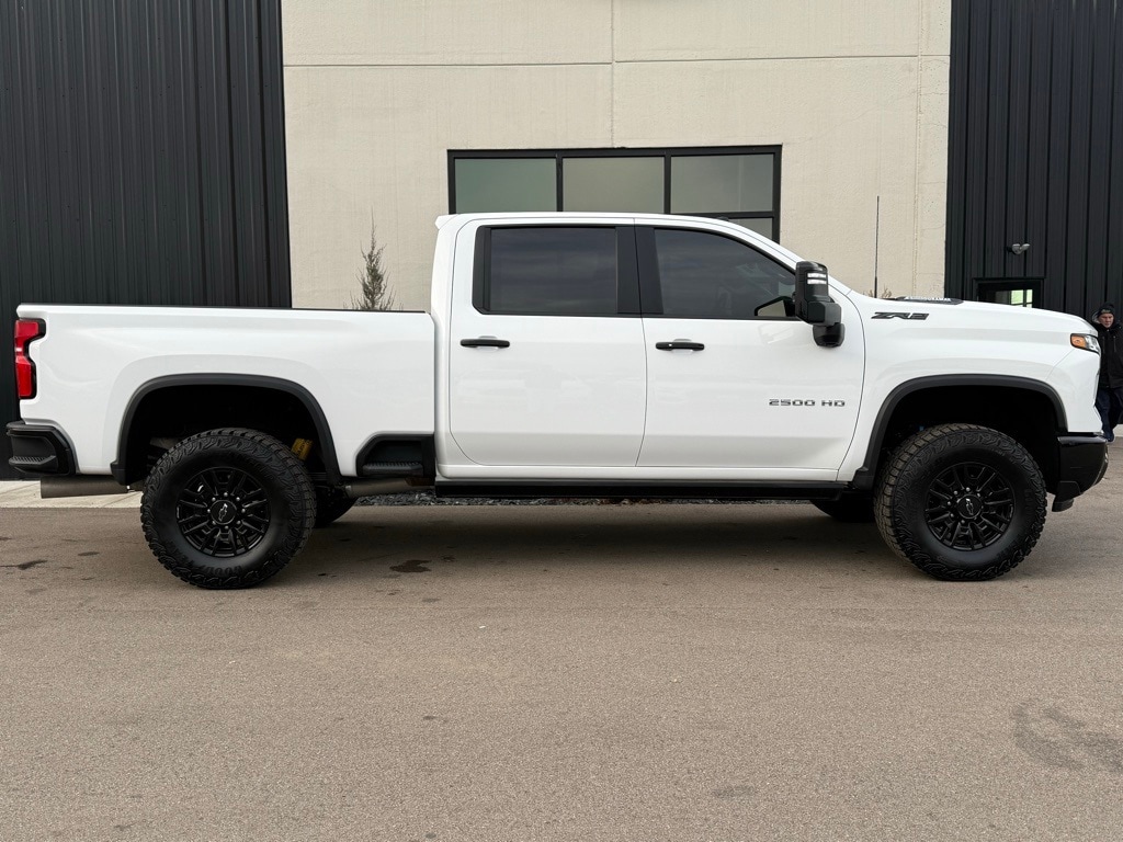 Used 2025 Chevrolet Silverado 2500 HD ZR2 Truck Crew Cab
