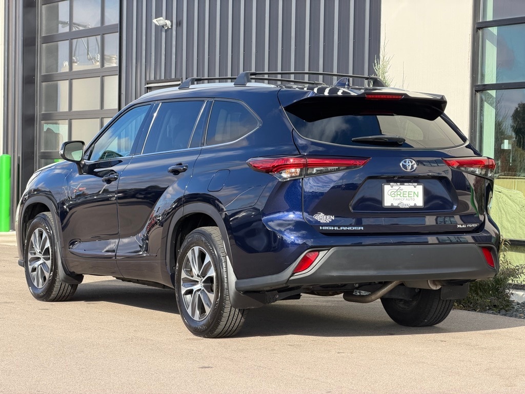 Used 2022 Toyota Highlander XLE SUV