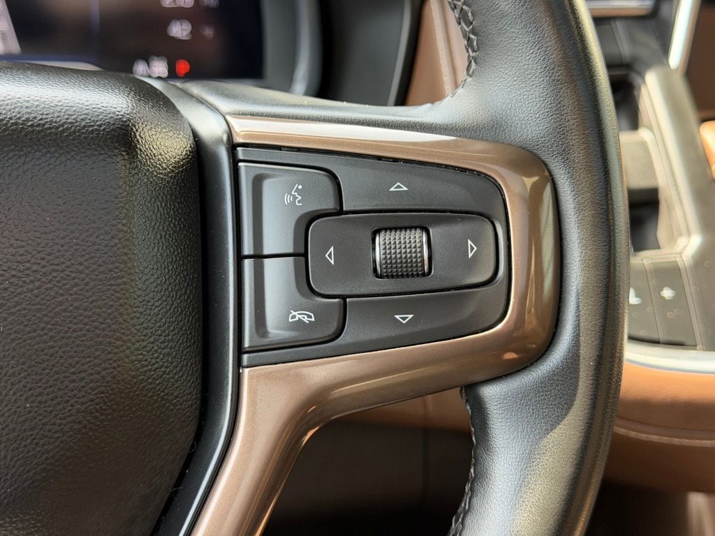 2023 Chevrolet Suburban High Country - Photo 17